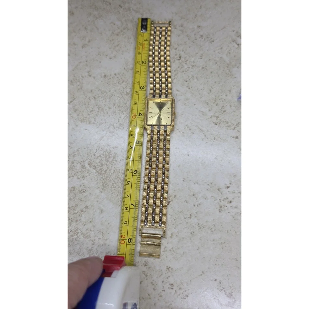 SONIC Gold Dial Tank Quartz Unisex Watch With Bracelet Band